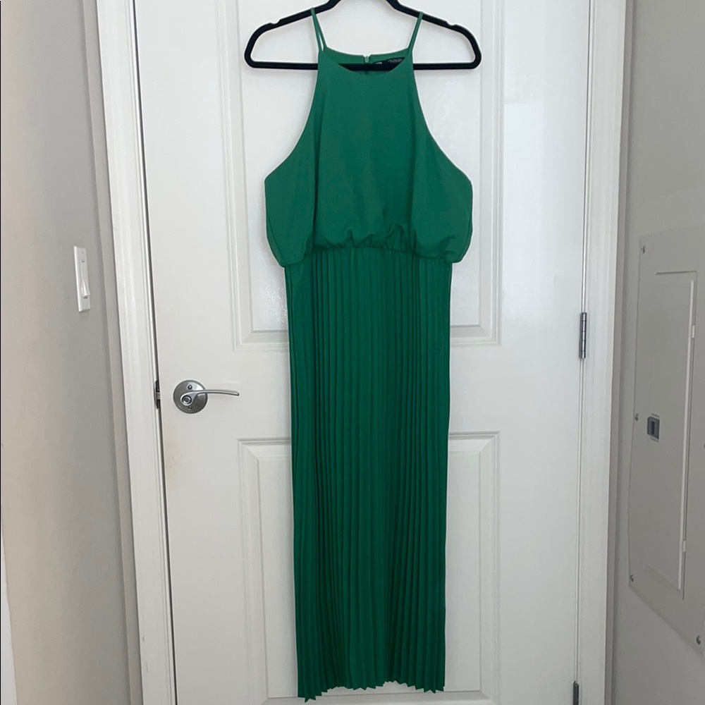 ZARA Green Halter Dress 👗